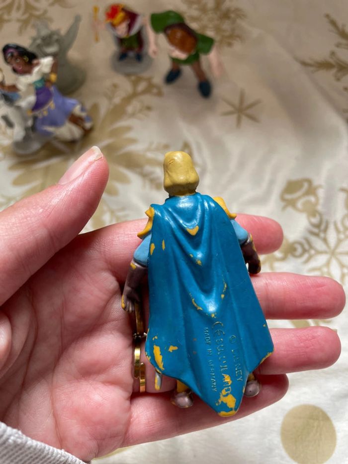 Lot de 6 figurines Le bossu de Notre Dame Disney - photo numéro 3