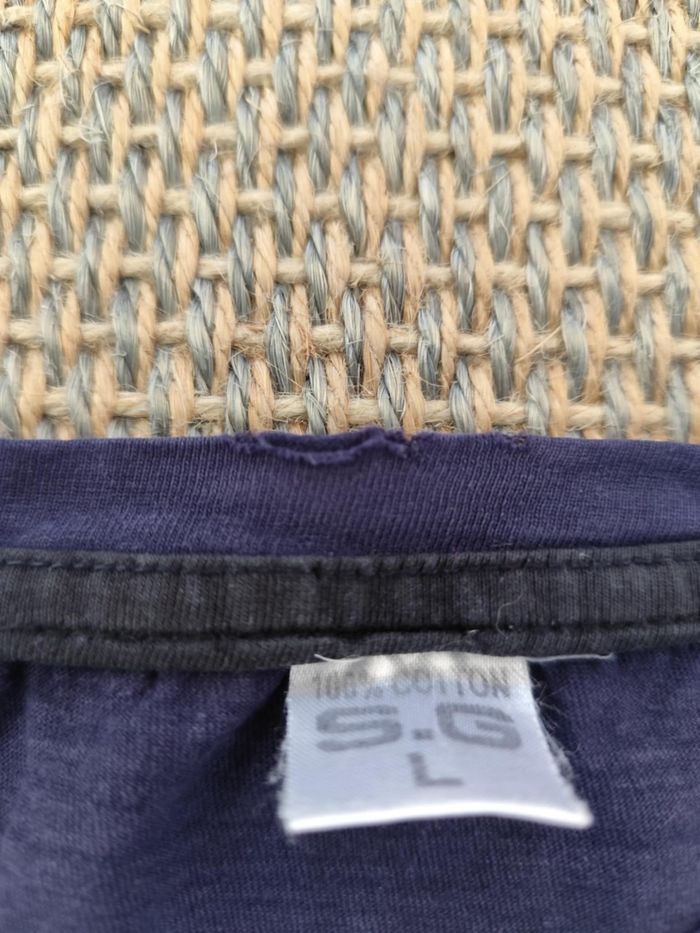 T-shirt Superman taille L , très bon état + cadeau - photo numéro 5