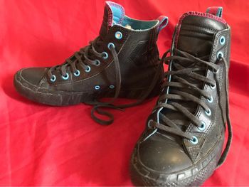 Baskets Converse unt1tl3d taille 42,5 édition limitée.