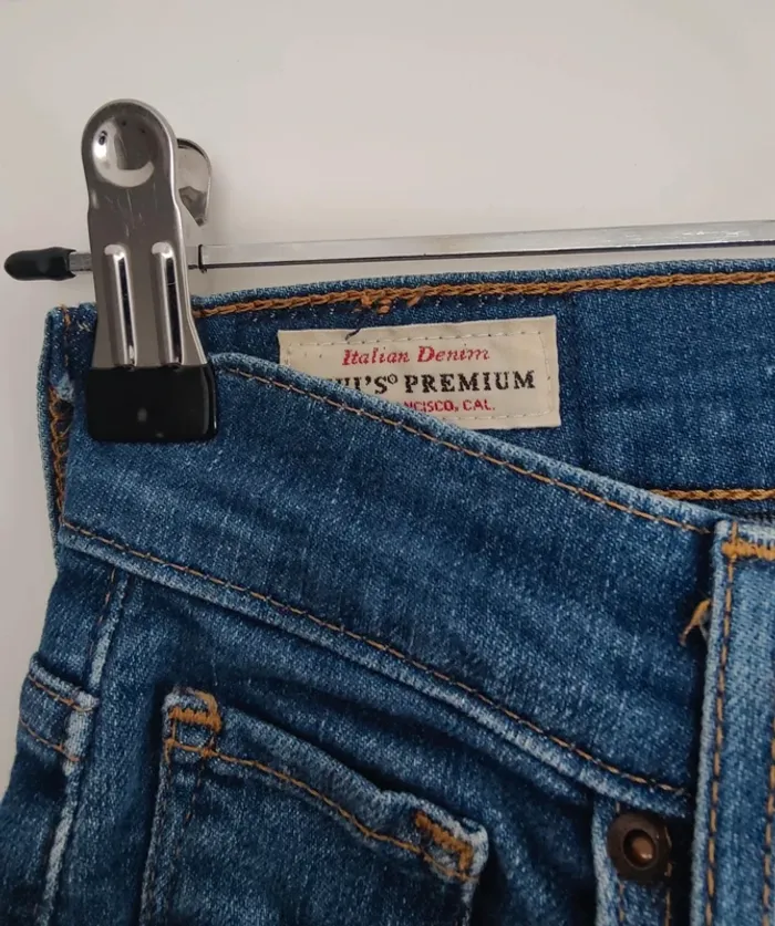 Jean levis 724 slim w23 L28 - photo numéro 2