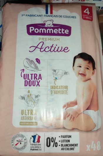 Couche pommette taille 4