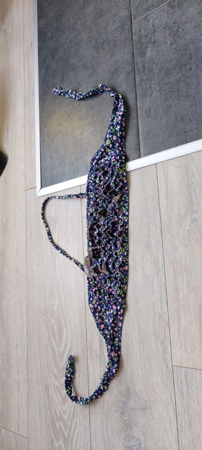 Maillot 3 pièces, fille, bleu foncé à fleurs, taille 10/12 ans, nickel - photo numéro 3