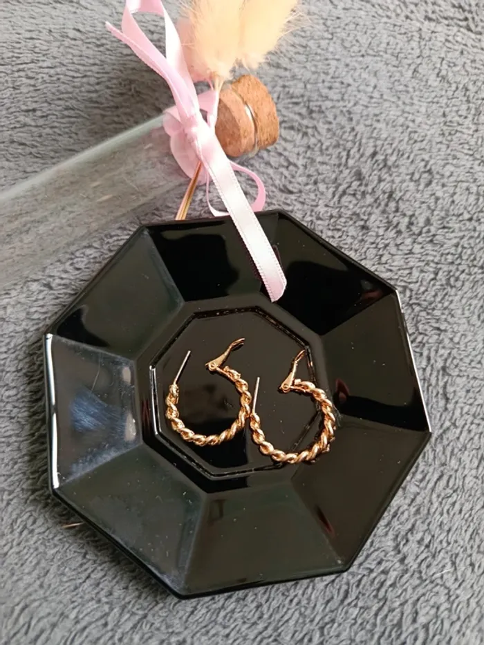 Boucles d'oreilles anneaux doré - photo numéro 2