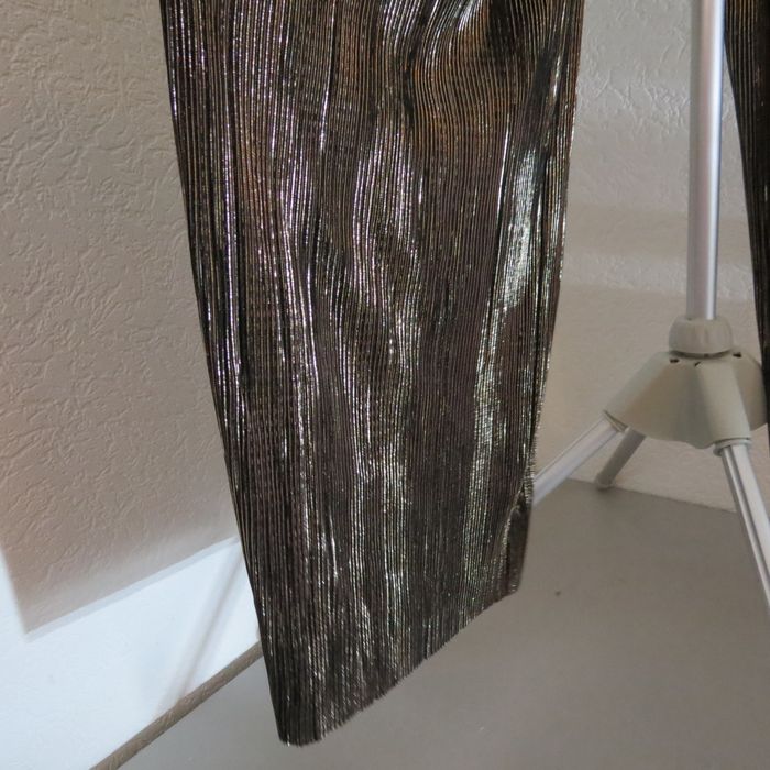 ✨ Pantalon plissé métallisé KIABI – Taille M (EUR 38-40) ✨ - photo numéro 7