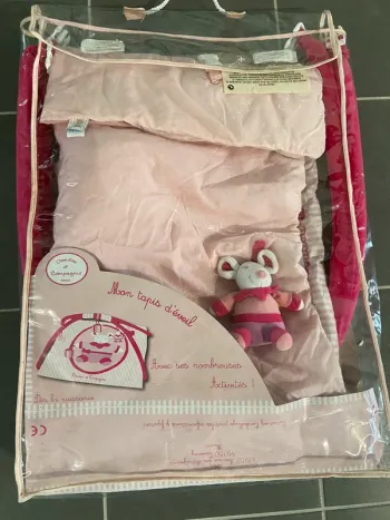Tapis d’éveil avec arches et activités Doudou et Compagnie