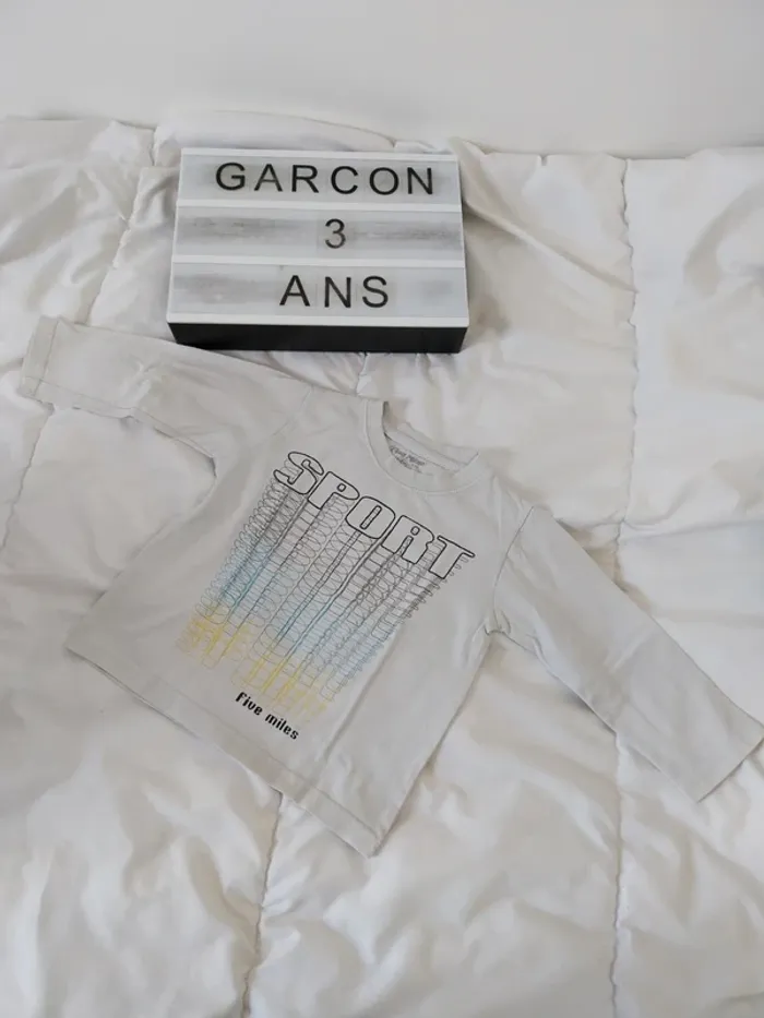 Tee-shirt manche longue garçon 3 ans