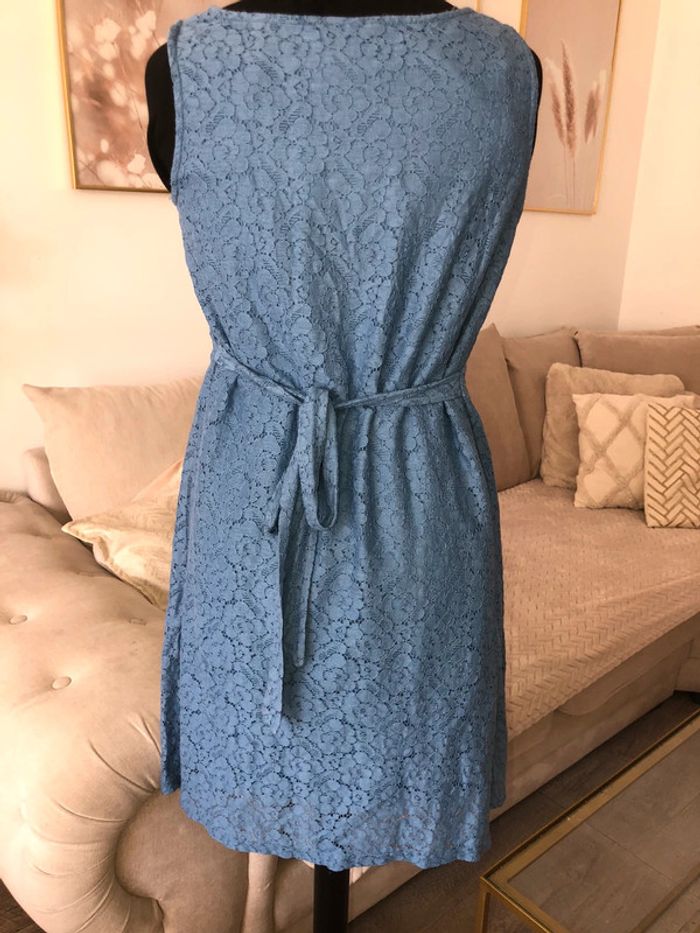 🌼Robe en dentelle🌼 - photo numéro 2