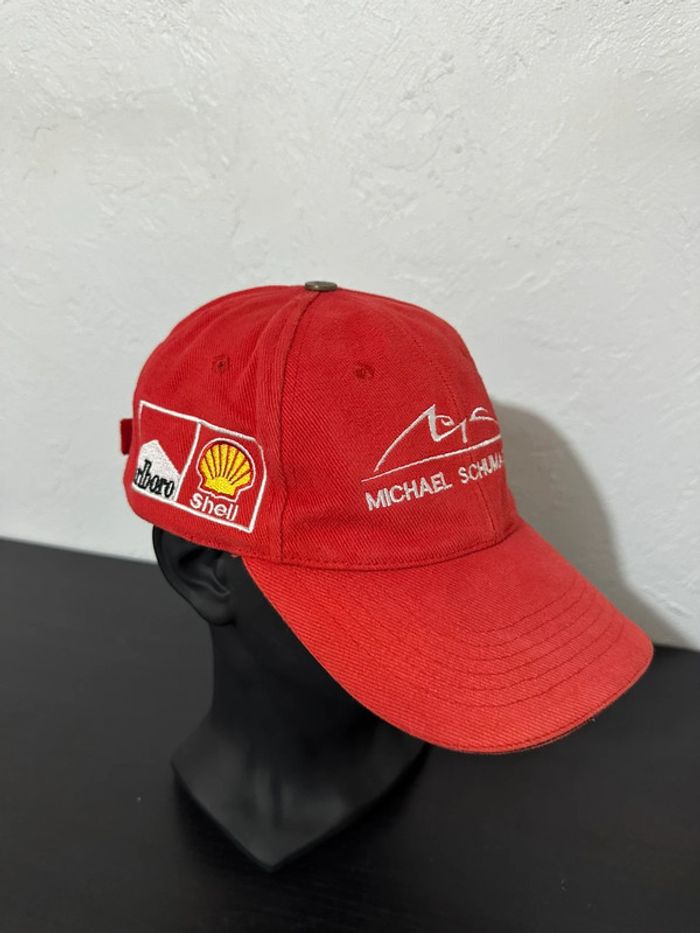 Casquette Ferrari x Marlboro - photo numéro 14