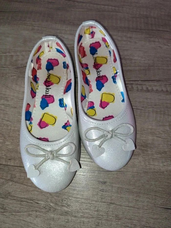 Ballerines grises brillantes, argentées Lovely skull pointure 31