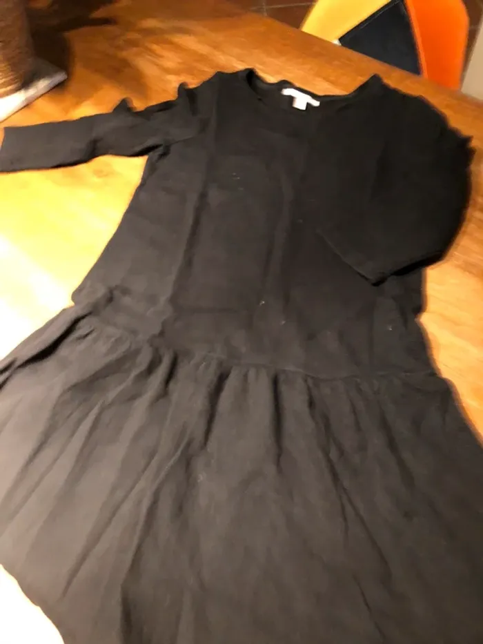 robe noire esprit - photo numéro 3