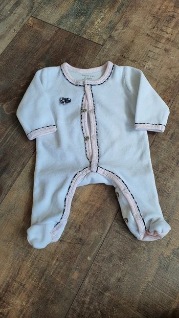 Très beau Pyjamas naissance sauthon collection miss chipie miss fleur de lune en très bon état 👌