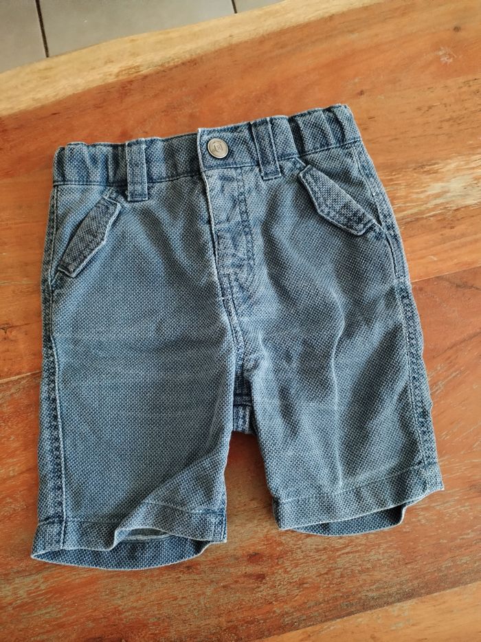 Lots shorts 9 mois