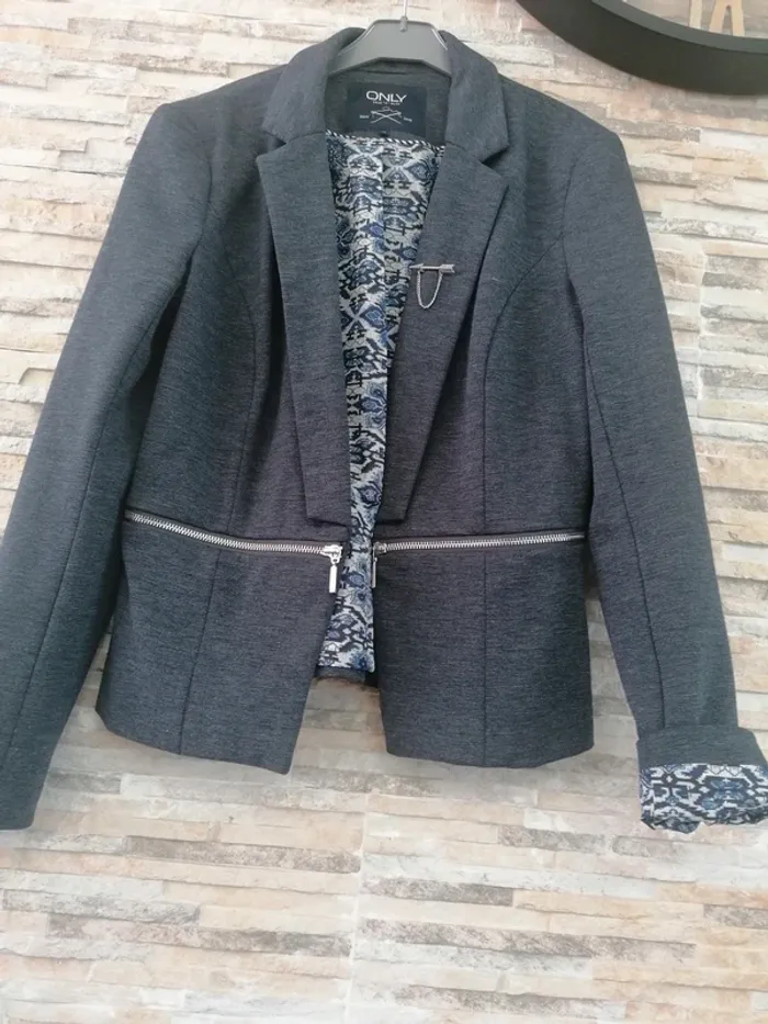 Veste Blazer only femme taille M #Vêtements_femmes_krocaro