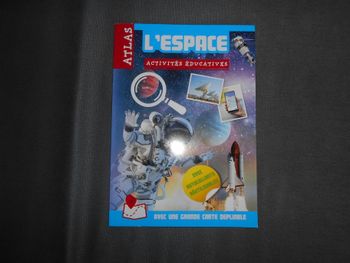 Livre: L'espace, activités éducatives (Atlas)