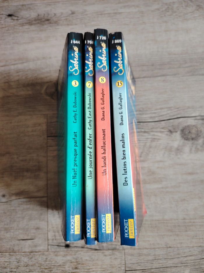 Lot de 4 livres "Sabrina l'apprentie sorcière" - photo numéro 3