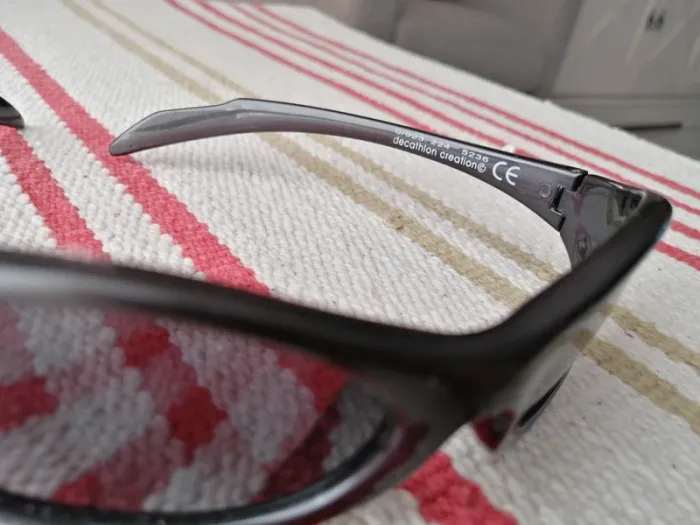 Lunettes de soleil Enfants Decathlon création. - photo numéro 3