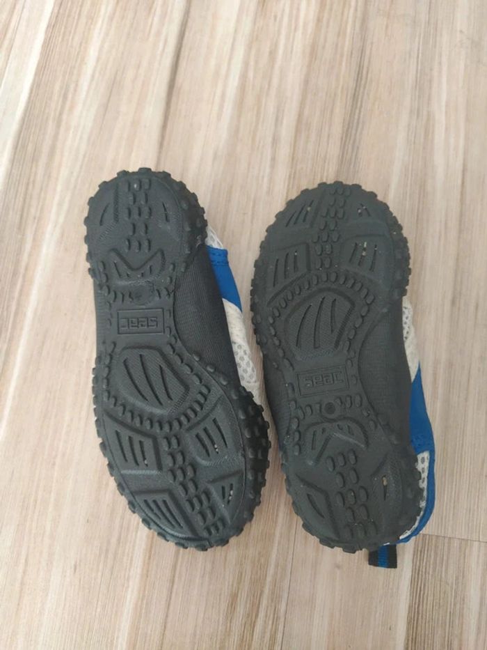 Chaussures aquatiques élastiques, taille 24/25, marque Seac, très bon état. - photo numéro 2