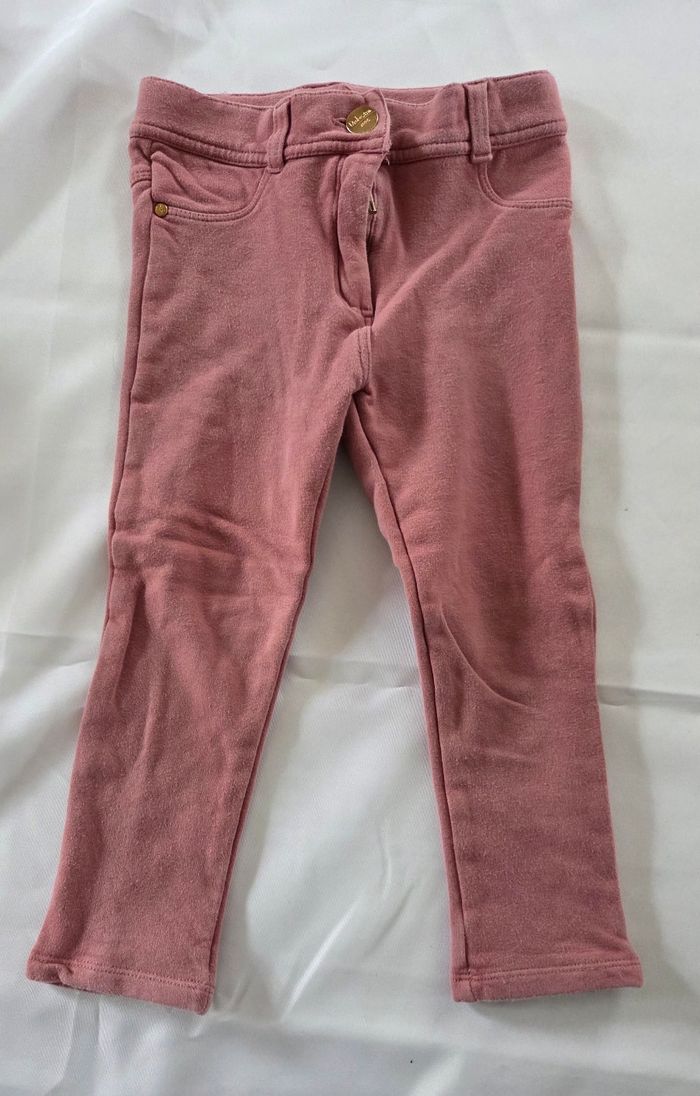 Lot de pantalons et 1 jupe  fille 4 ans - photo numéro 5