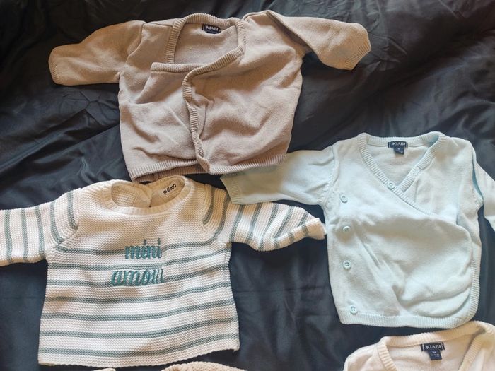 Énorme lot + de 80 vêtements, 1 mois,3 mois,6 et 9 mois - photo numéro 2