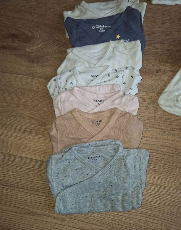 Lot de vêtements garçon 1 mois - photo numéro 2