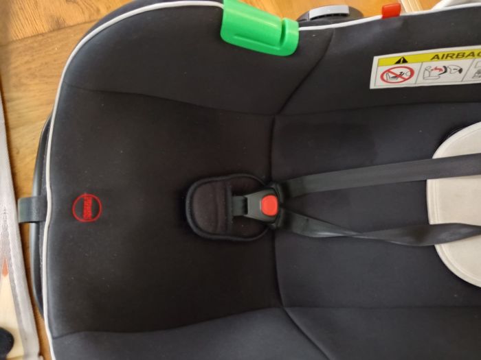 Siège auto pour bébé - photo numéro 4