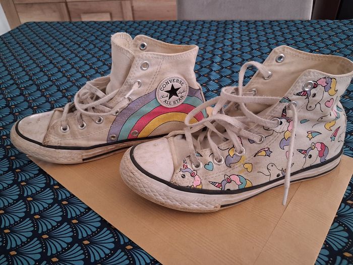 Converse licorne fille taille 35 - photo numéro 2