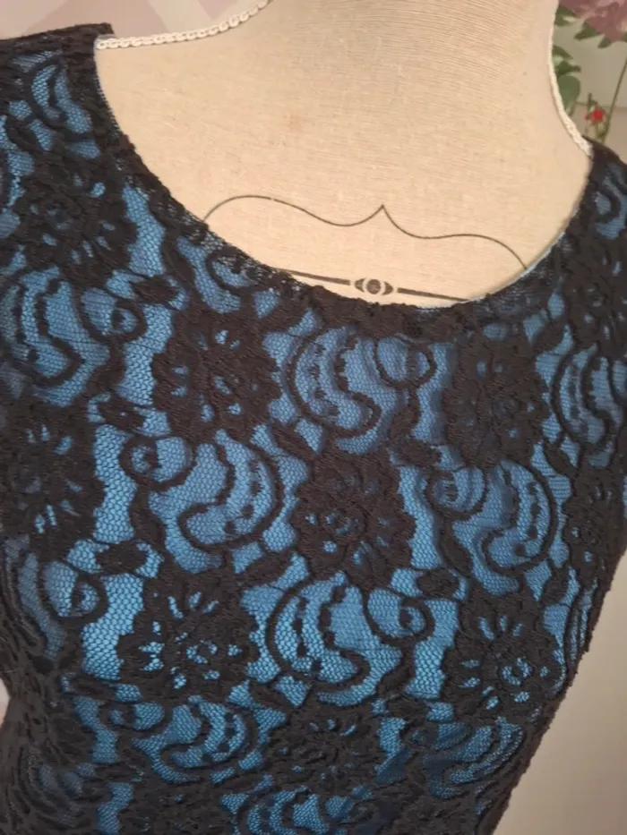 Robe bleu et noir - photo numéro 2