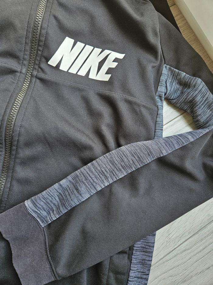 Gilet de sport Nike - photo numéro 2