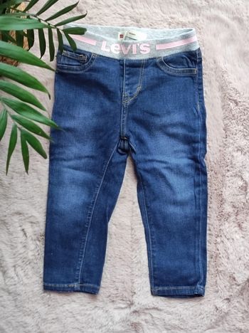 Jean levis 18mois