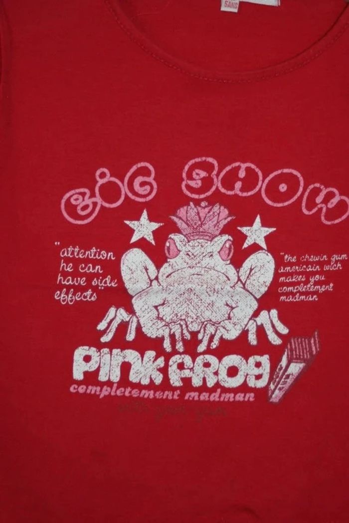 Tee-shirt rouge noté 5 ans mais taille 4 ans - photo numéro 2