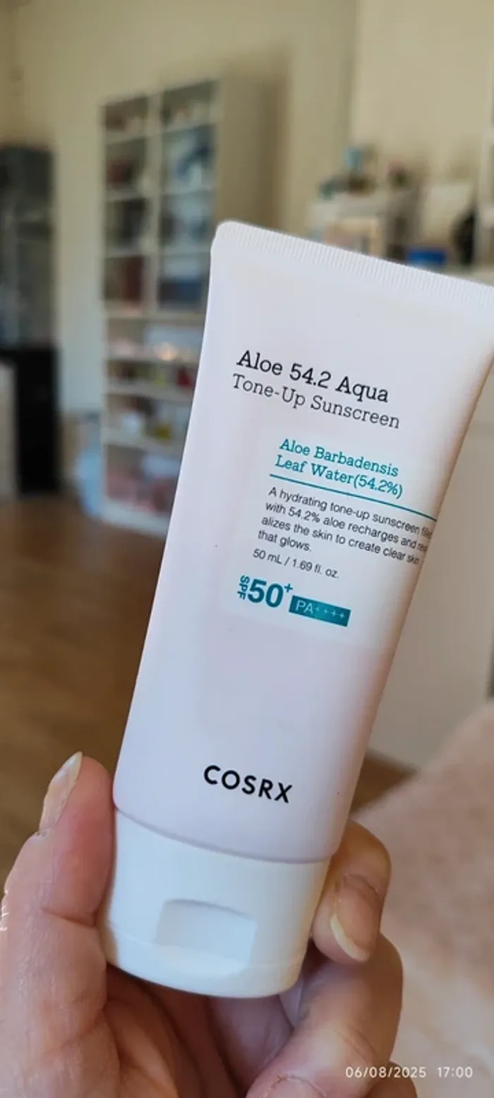 Kbeauty Cosrx Aloe 54.2 Aqua Tone Up Sunscreen Teinté Rose Naturel SPF 50 PA4+ 50ml - photo numéro 2