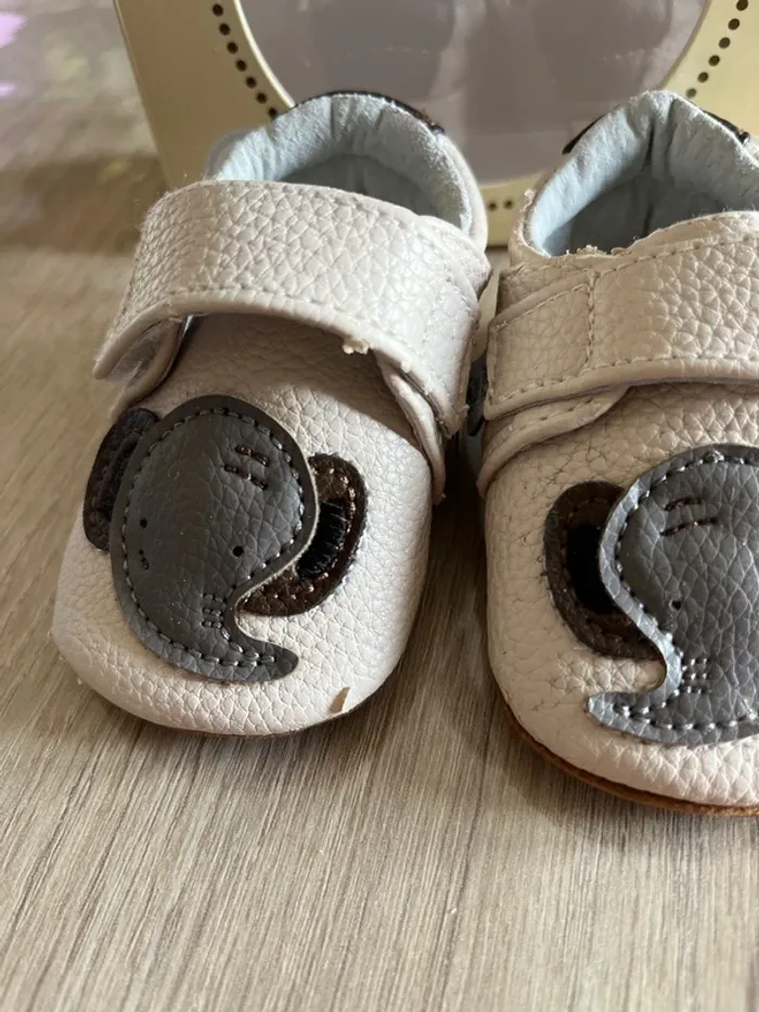 Chaussures bébé en cuir souple - photo numéro 2