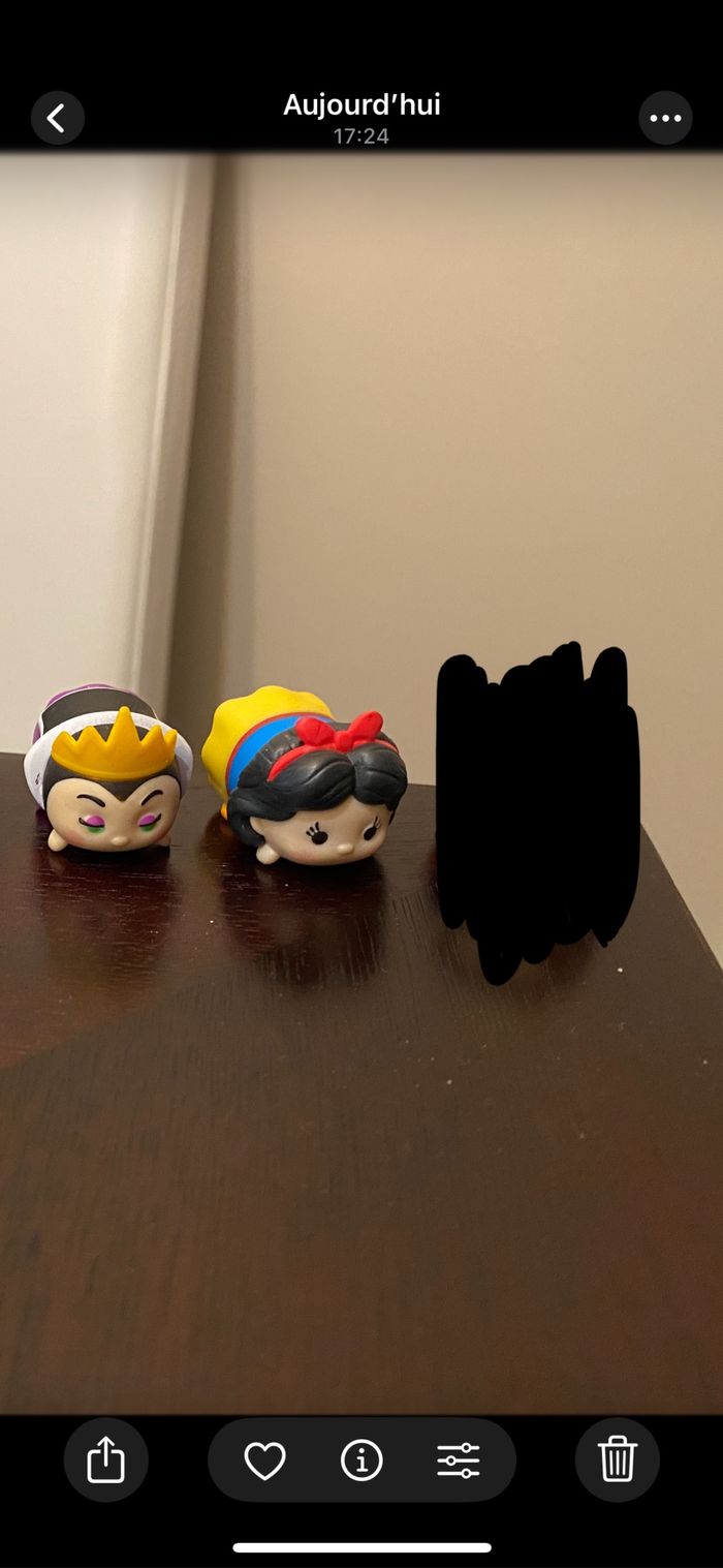 Figurine reine blanche neige tsum tsum disney