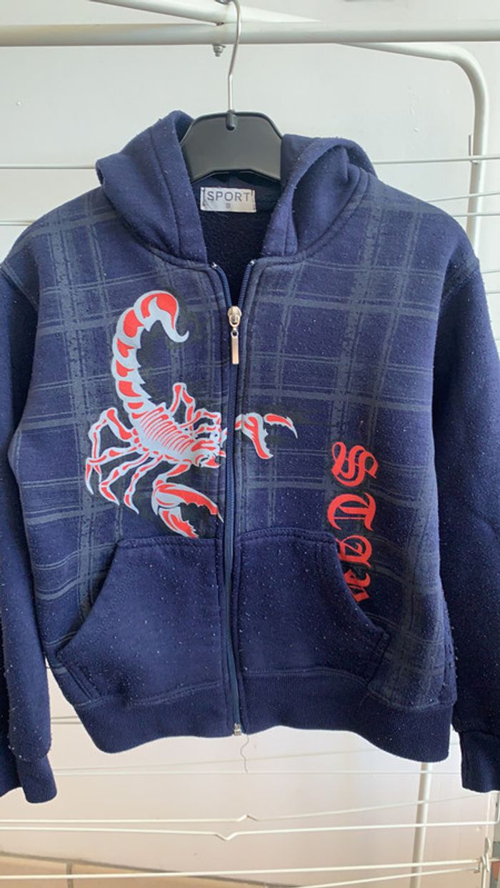Veste bleu sport à capuche 8 ans