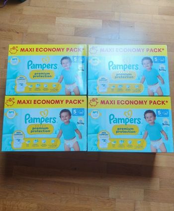 4 maxis economy packs Pampers premium protection taille 5