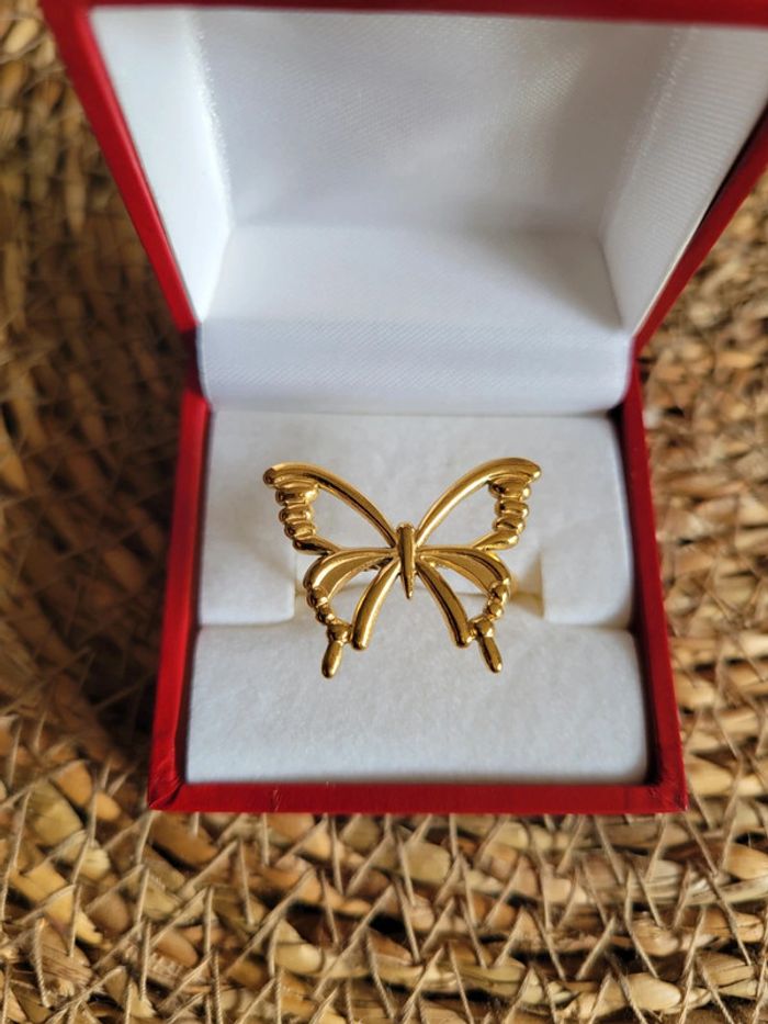 Bague papillon acier doré ajustable