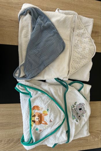 Lot de 4 capes de bain bébé