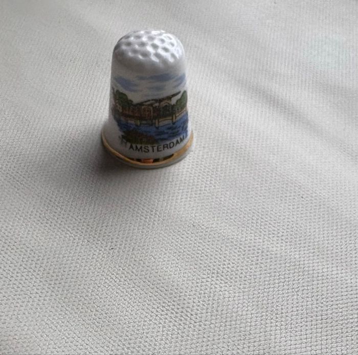 Dé à coudre en porcelaine Amsterdam en parfait état - photo numéro 6