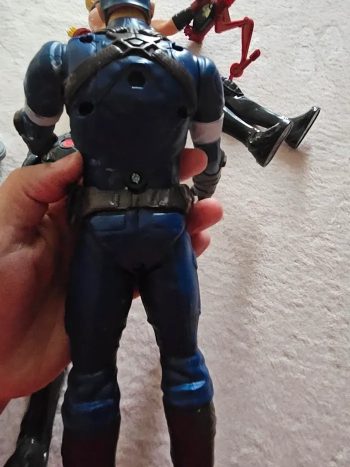 Personnage / figurine Jouet garçon avebgerd marvel - photo numéro 13