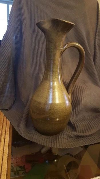 Carafe en terre cuite