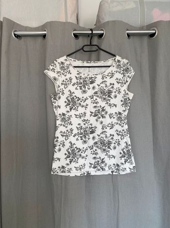Tee shirt