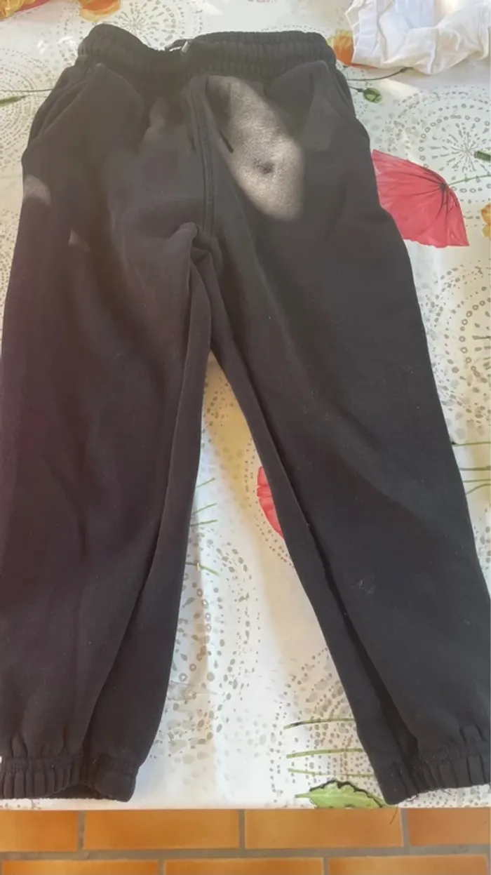 Lot pantalon short hiver 6 ans - photo numéro 3