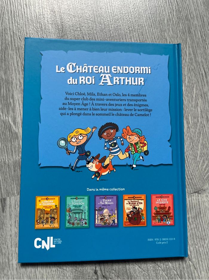 Livre jeux et énigmes enfant le château endormi du roi Arthur - photo numéro 2