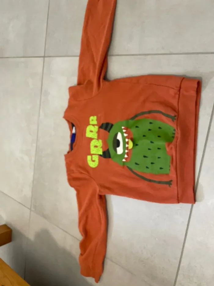 Lot bas de pyjama + pull - photo numéro 3