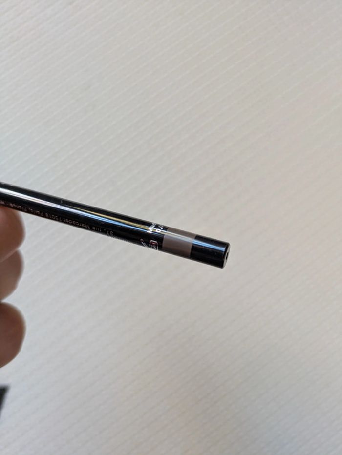 Crayon à sourcils - le sourcil - photo numéro 2