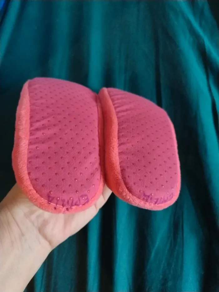 Pantoufles fille taille 23/24 - photo numéro 5