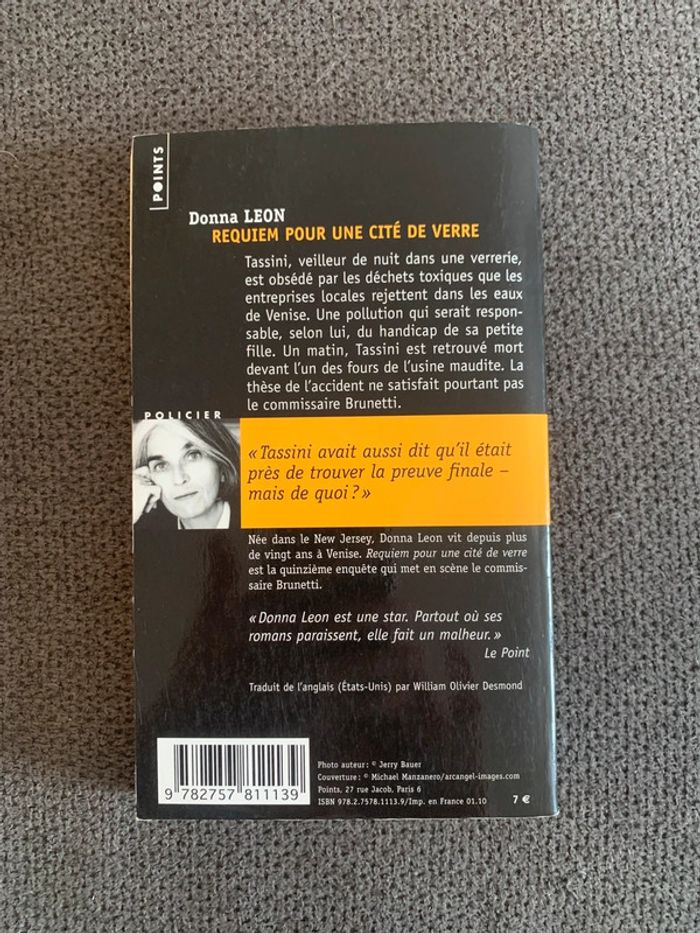 Livre requiem pour une cité de verre Donna Leon - photo numéro 2