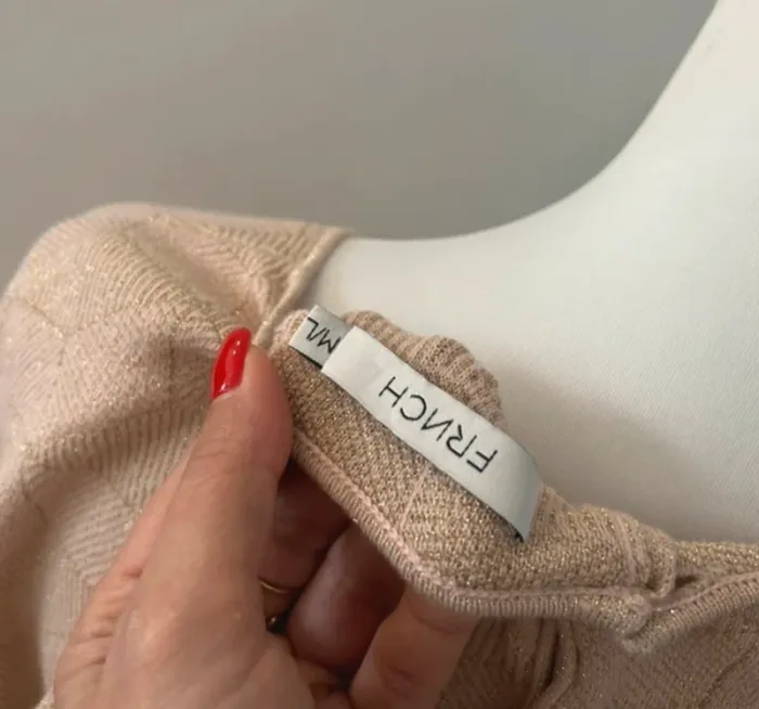 Frnch robe pull beige doré taille M/L - photo numéro 2