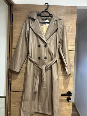 Magnifique trench couleur taupe