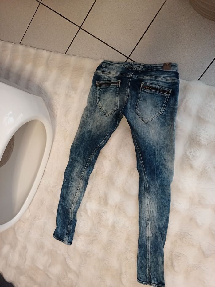 Skinny guess - photo numéro 2